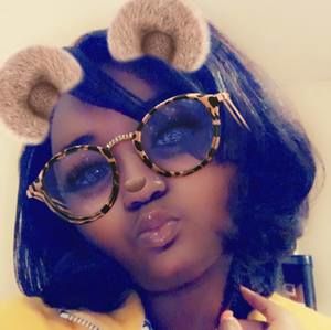 Meet your Posher, Briana